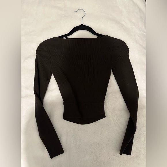 Perfect condition Wilfred top from aritzia | a dark green colour | size xxs - Picture 3 of 3
